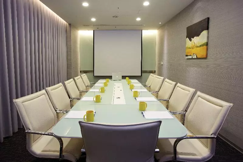 ホテル Holiday Inn Express Taichung Park, An Ihg