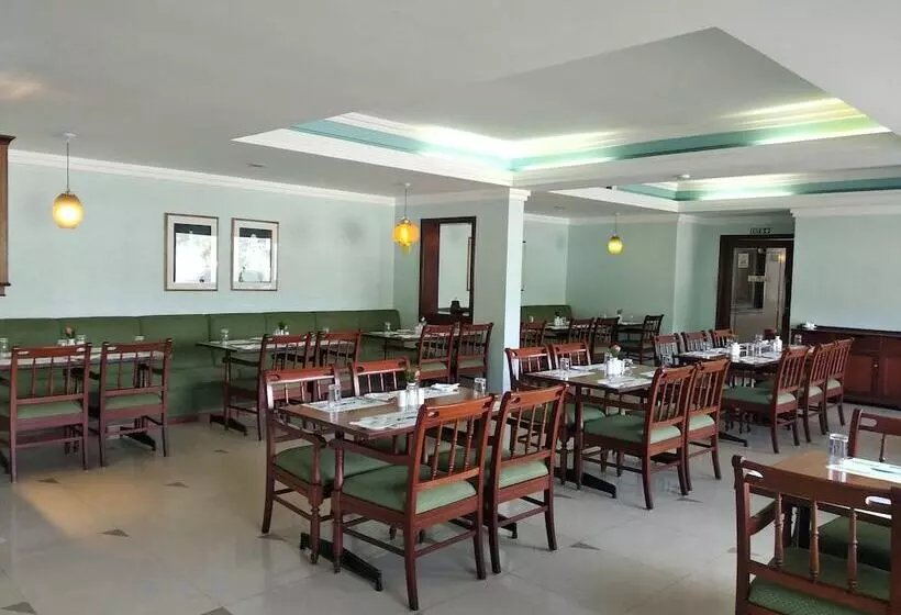 Hotel Issacs Residency