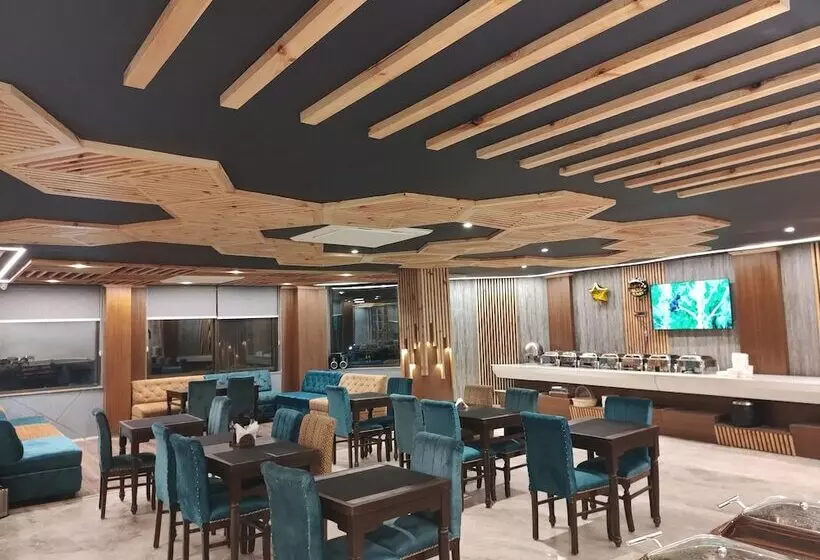 בית מלון כפרי Sagrika Resort Dalhousie