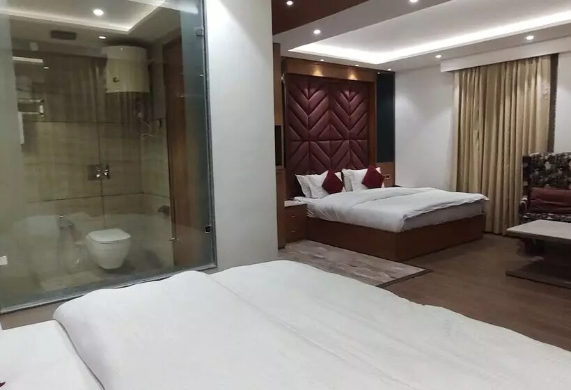 בית מלון כפרי Sagrika Resort Dalhousie