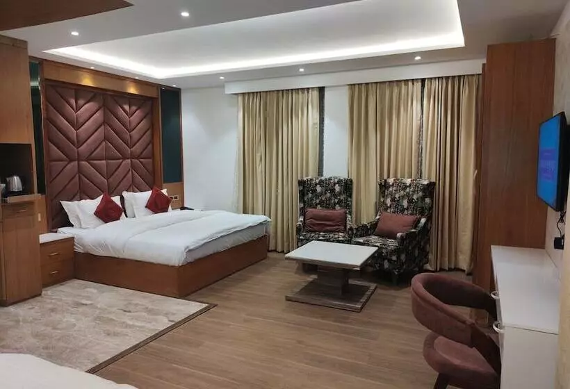 בית מלון כפרי Sagrika Resort Dalhousie