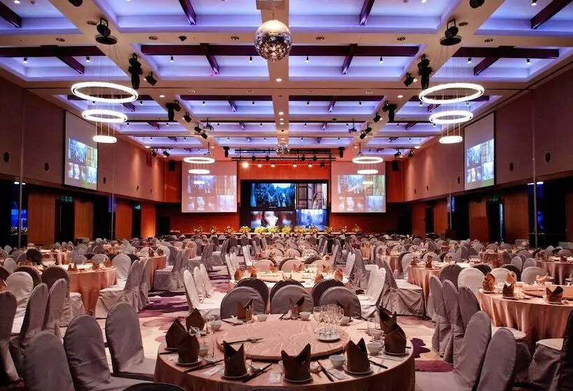 هتل Sheraton Taoyuan