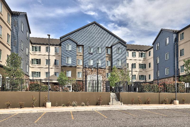 فندق Staybridge Suites   Albuquerque Airport, An Ihg