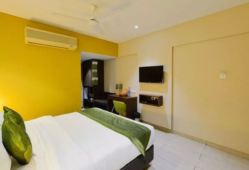Click Hotel Vadodara 4 Mins Walk For The Railway Station