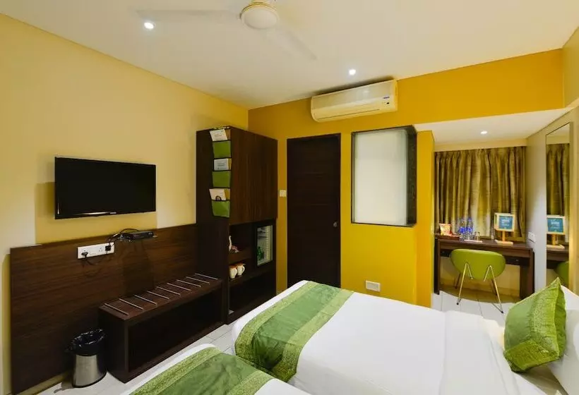 Click Hotel Vadodara 4 Mins Walk For The Railway Station