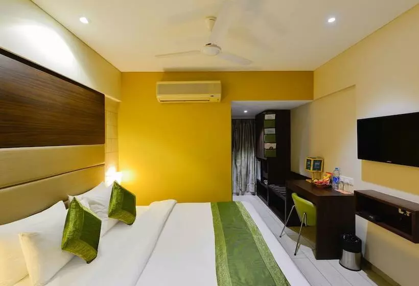 Click Hotel Vadodara 4 Mins Walk For The Railway Station