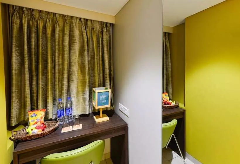 Click Hotel Vadodara 4 Mins Walk For The Railway Station