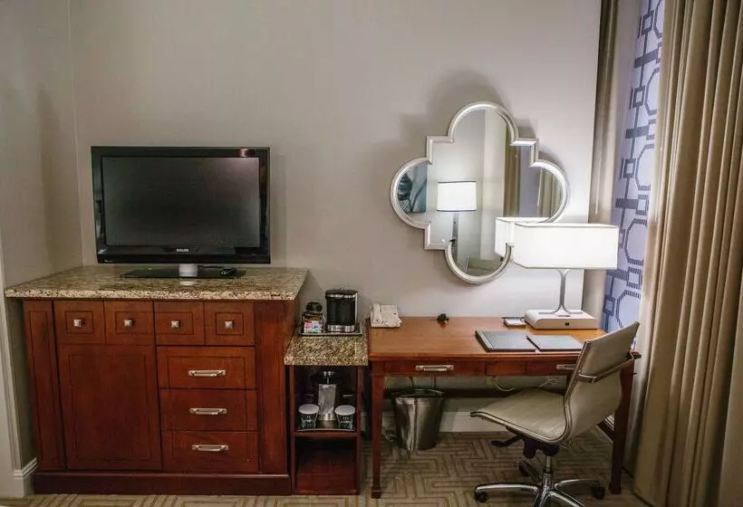 هتل The Pennywell