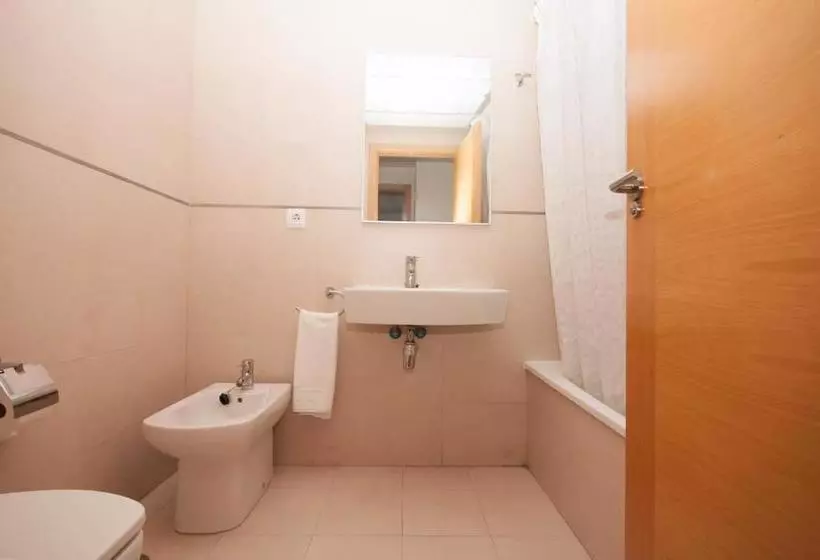 Torre Oboe Apartamentos