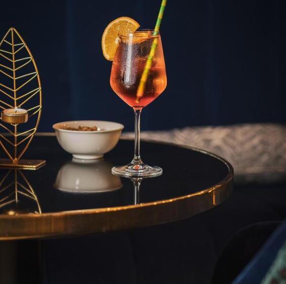 Golden Tulip Lyon Ouest Techlid Hotel & Spa