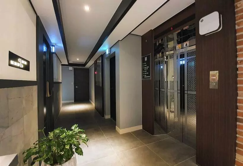 Hotelli Urban Island