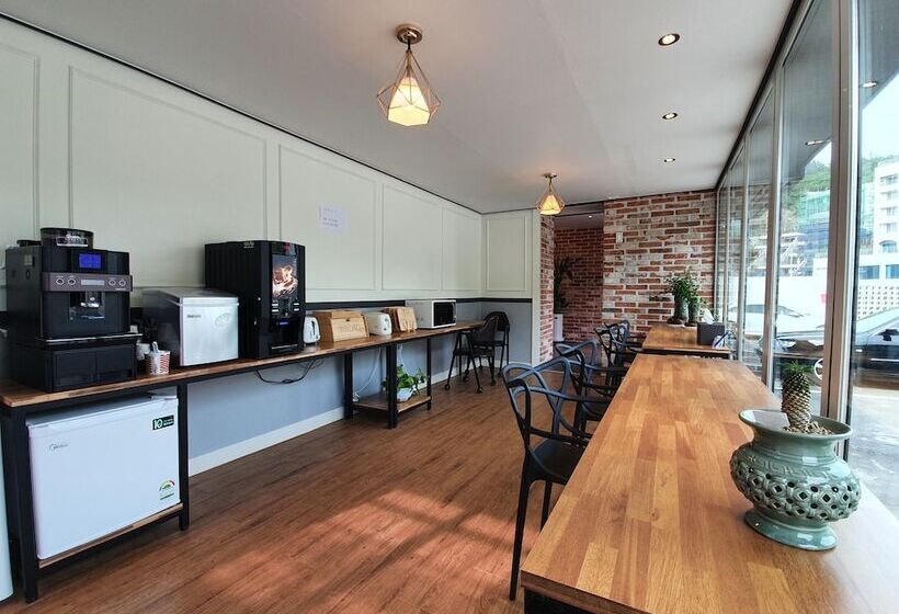 فندق Urban Island