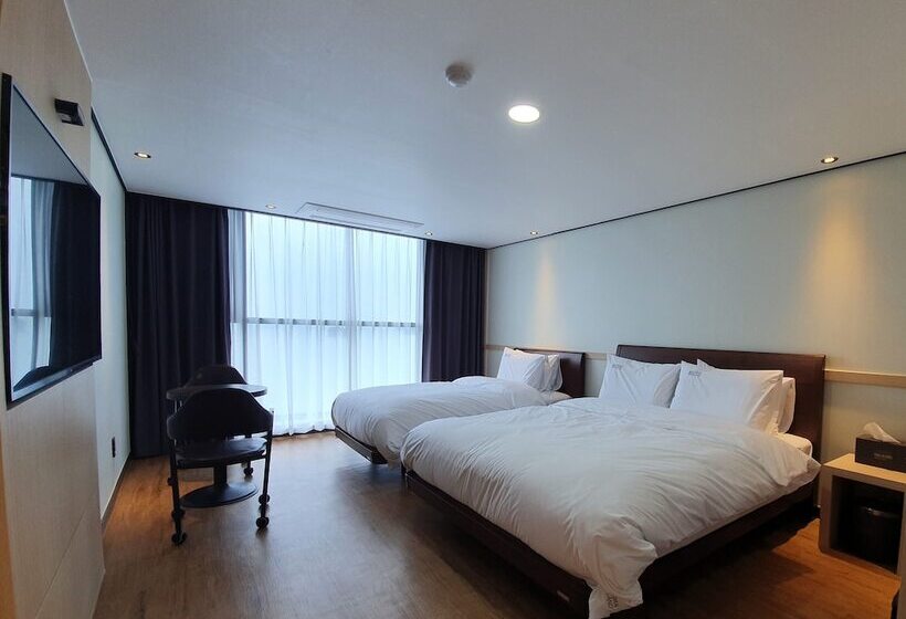 فندق Urban Island