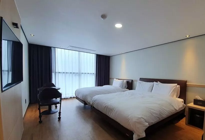 Hotelli Urban Island