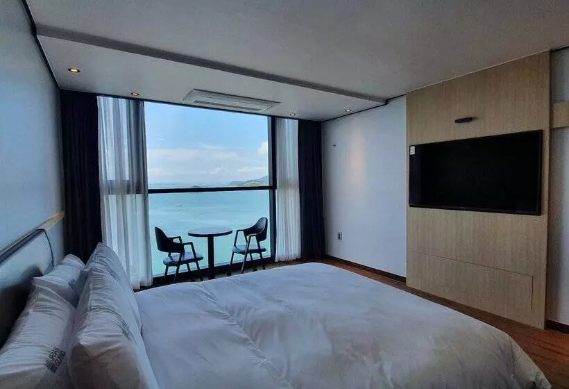 Hotelli Urban Island