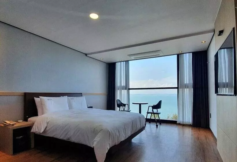 Hotelli Urban Island