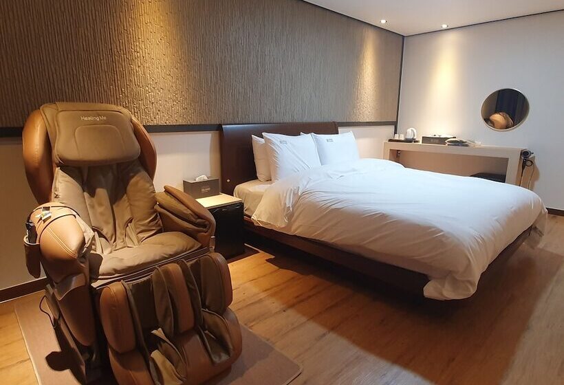 فندق Urban Island