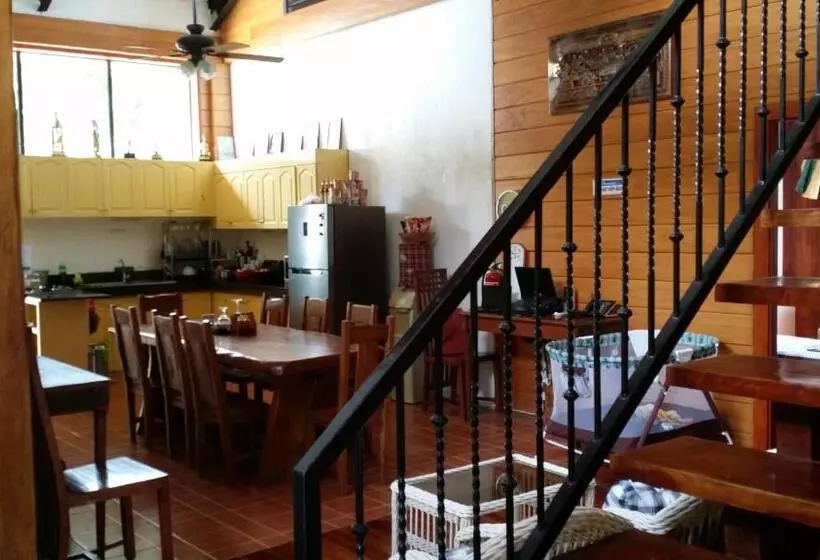 Aamiaismajoitus (B&B) Villa Del Carmen Haven Bohol