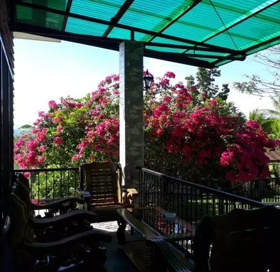 Aamiaismajoitus (B&B) Villa Del Carmen Haven Bohol