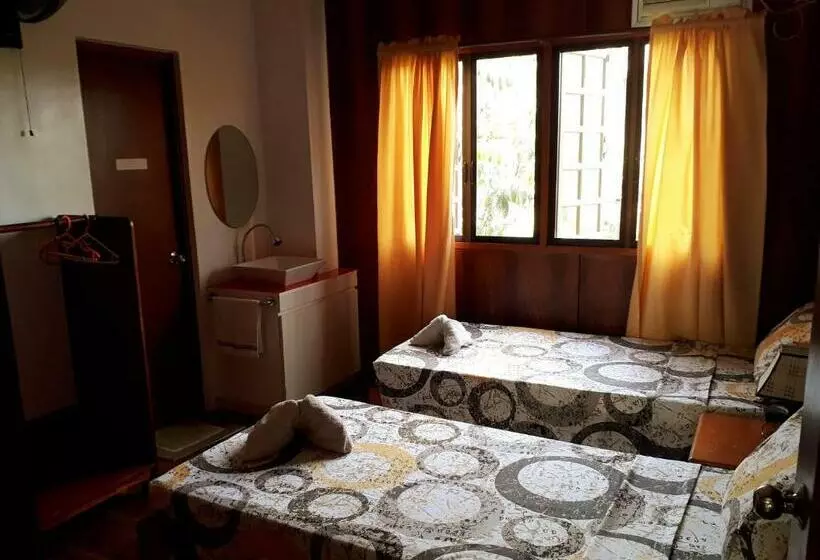 Aamiaismajoitus (B&B) Villa Del Carmen Haven Bohol