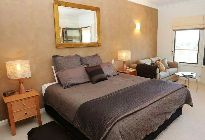 Aamiaismajoitus (B&B) Wombadah Luxury Accommodation