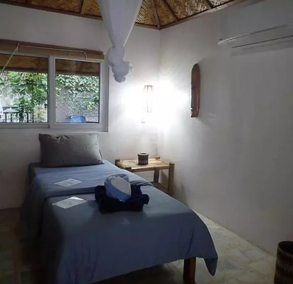 Blue Lagoon Dive Resort