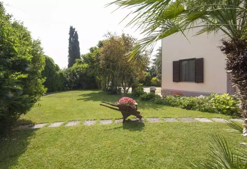 ホテル Agriturismo La Gazzella