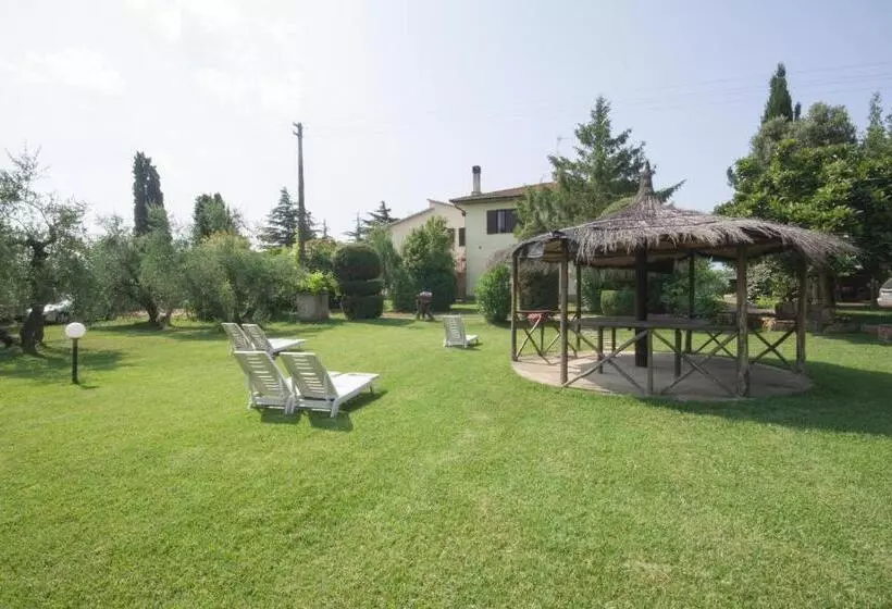 ホテル Agriturismo La Gazzella