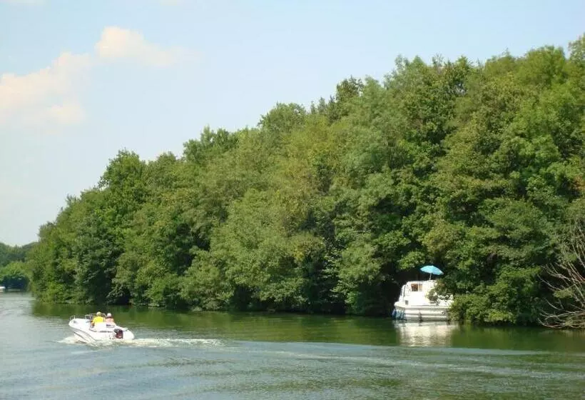 Aamiaismajoitus (B&B) Bienvenue A La Campagne