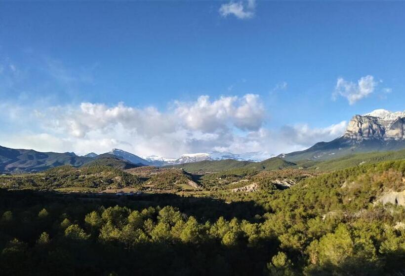 Bed and Breakfast Dos Arcos Usana