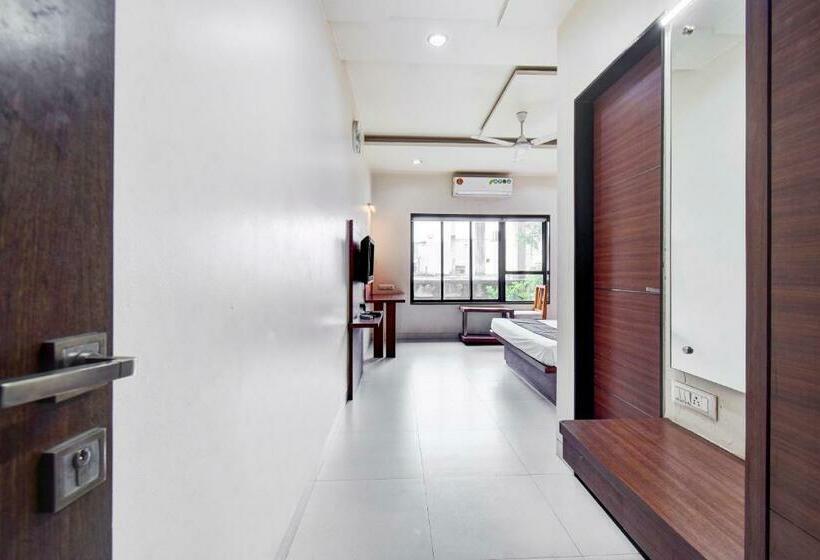 Szálloda Capital O 81519  Vrundawan Garden