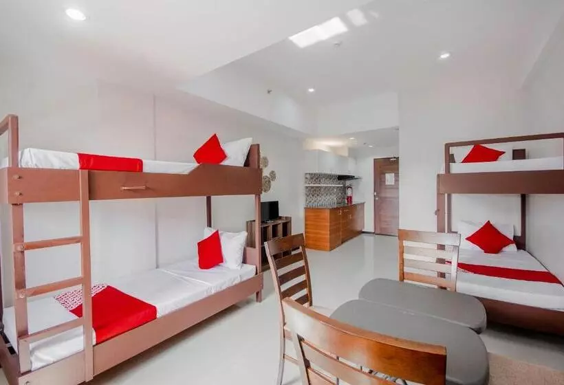 Hotelli Cornerstone Manor Inn