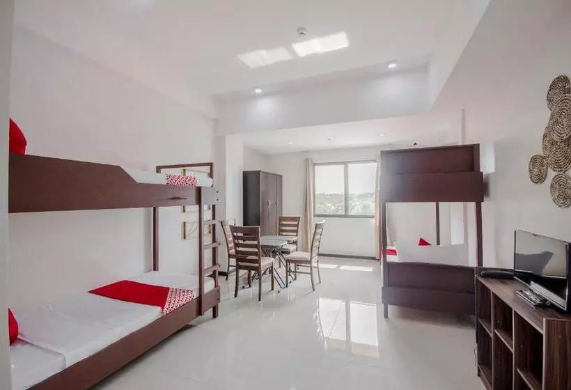 Hotelli Cornerstone Manor Inn