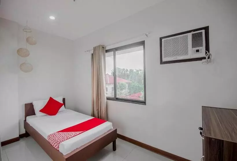 Hotelli Cornerstone Manor Inn