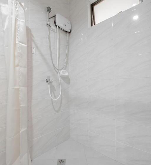 בית מלון כפרי Cornerstone Manor Inn