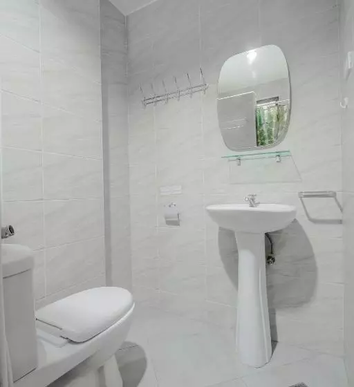 Hotelli Cornerstone Manor Inn