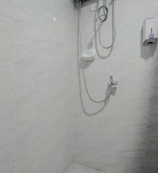 Hotelli Cornerstone Manor Inn