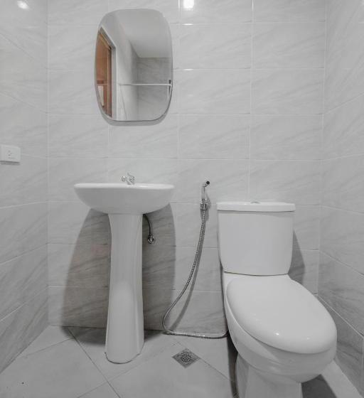 בית מלון כפרי Cornerstone Manor Inn