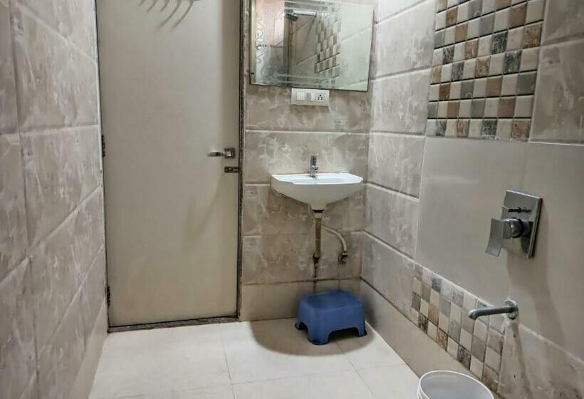 Hotel Narmada And Guest House