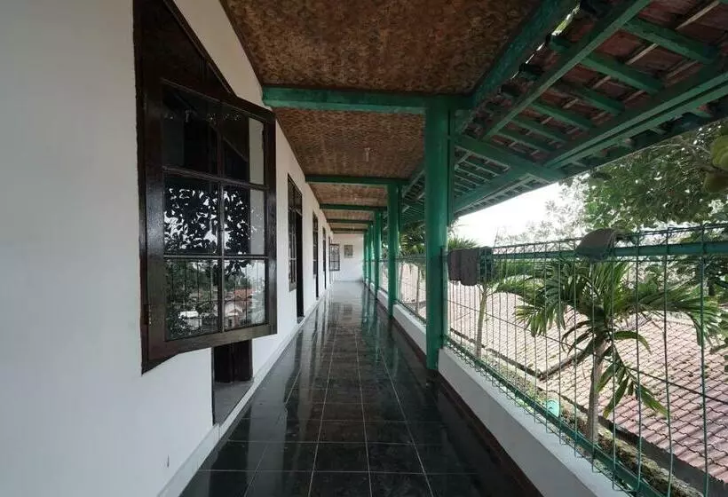 هتل Oyo 2157 Pondok Gembyang Air Panas Alam