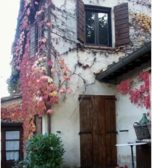 ホテル Poggio Etrusco Sas Di Sheldon Johns Pamela Kay