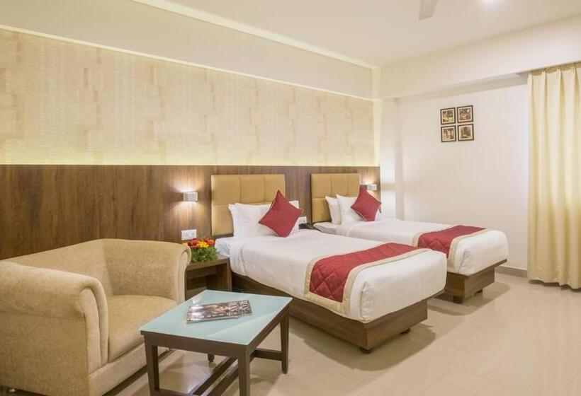 호텔 Sai International