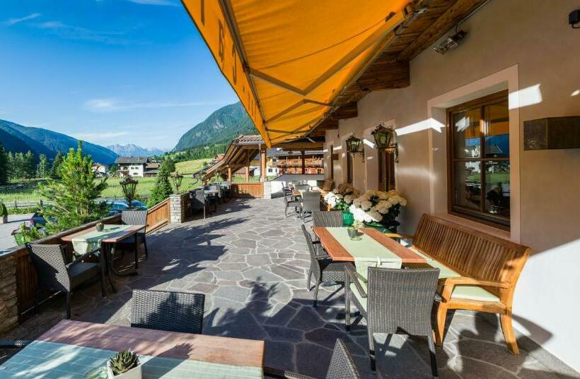 בית מלון כפרי Santes