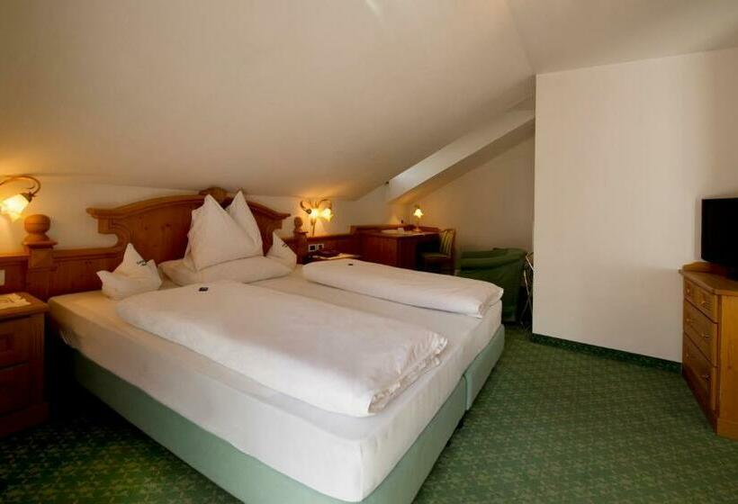 בית מלון כפרי Santes