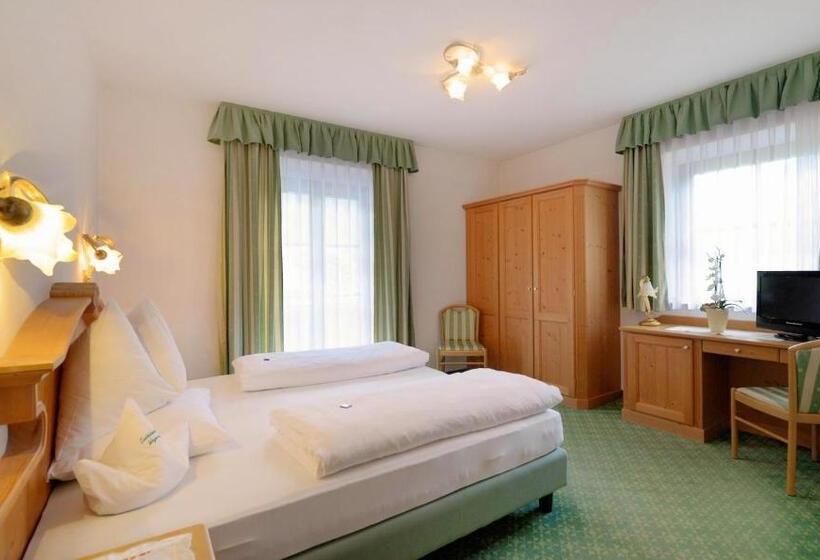 בית מלון כפרי Santes