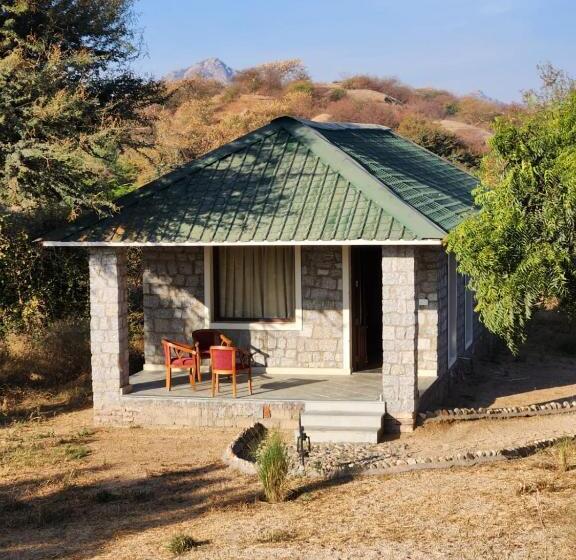 Resort Jawai Leopard Safari Lodge