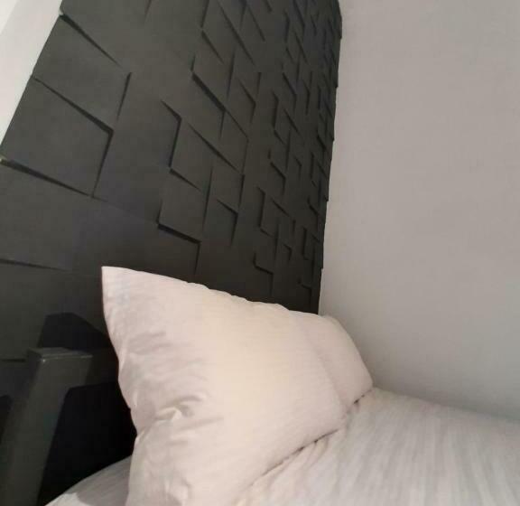 فندق صغير 21/9 Baker Street