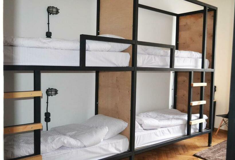 فندق صغير 21/9 Baker Street