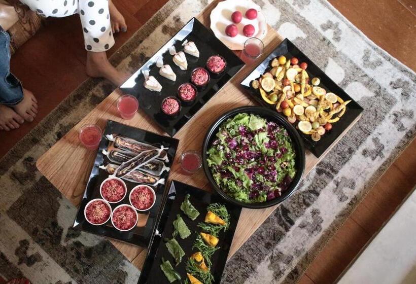 הוסטל The Bath & Bed Hayama