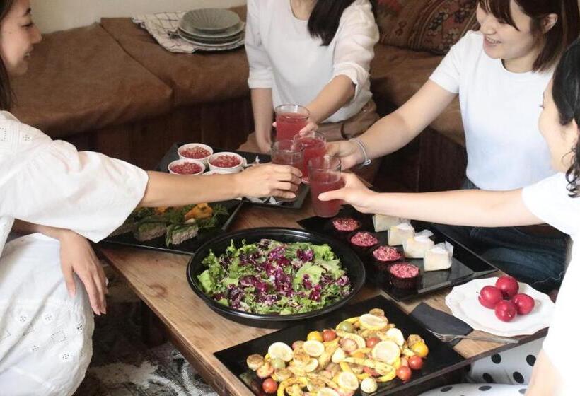 הוסטל The Bath & Bed Hayama